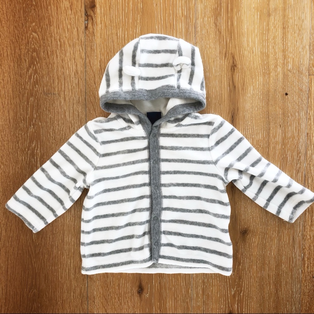 Baby Gap valor jacket in 6-12 months